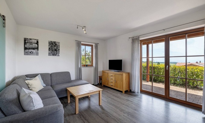 Meersburg House | Holiday Home 'Säntisblick' with Lake View, Wi-Fi and Air Conditioning