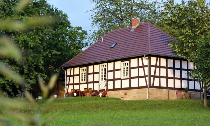 Großropperhausen House | Holiday Home 'Schäferhaus' with Private Terrace and Shared Garden