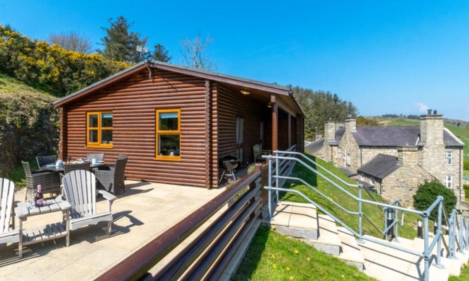 Mynytho House | Holiday Home Uwch y Castell by Interhome