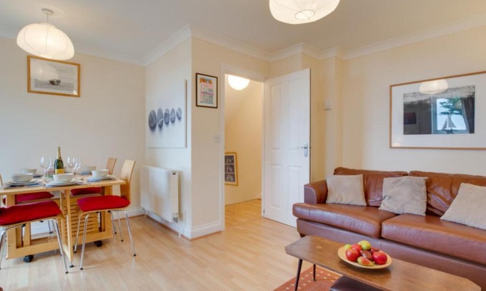 Whitstable House | Holiday Home Whitepost by Interhome
