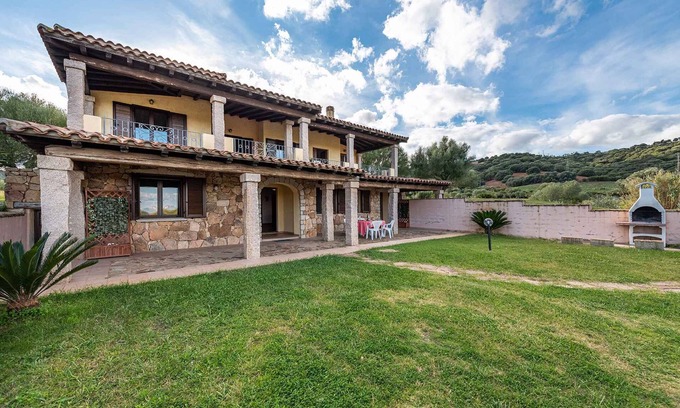 San Giorgio-Librino-San Giuseppe la Rena-Zia Lisa-Villaggio Sant'Agata House | Holiday home with barbecue