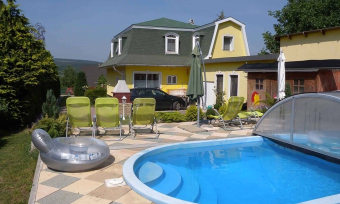 Balatonfuzfo House | Holiday home with pool, air and modern furniture