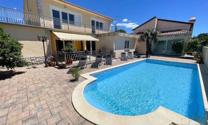 Jadranovo House | Holiday home with pool