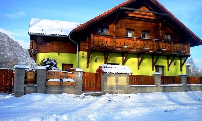 Hroznetin House | Holiday home with sauna and outdoor swimming pool