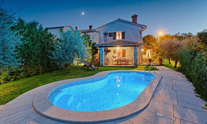 Boljevici Villa | Holiday house Albino * garden, private pool, terrace with BBQ, WiFi