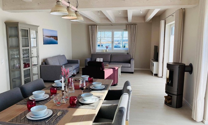 Altwarp House | Holiday house Altwarp for 1 - 6 persons with 3 bedrooms - Holiday house