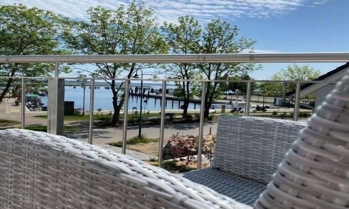 Altwarp House | Holiday house Altwarp for 1 - 6 persons with 3 bedrooms - Holiday house