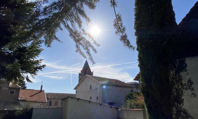 Anneyron House | Holiday house Anneyron for 1 - 15 persons with 6 bedrooms - Holiday house