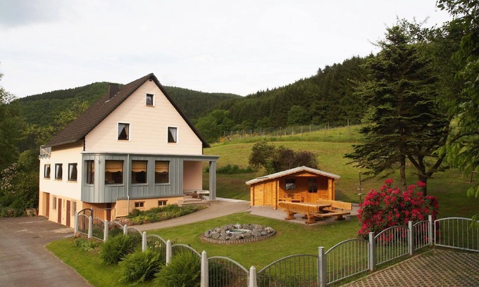 Birresborn House | Holiday house Birresborn for 6 - 12 persons with 6 bedrooms - Holiday home