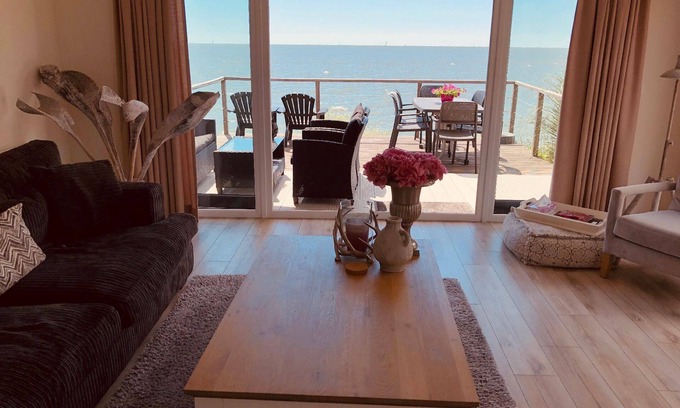 Bovenkarspel House | Holiday house Bovenkarspel for 1 - 4 persons with 2 bedrooms - Holiday home