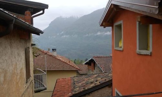 Carlazzo Apartment | Holiday house Carlazzo for 4 - 5 persons with 2 bedrooms - Holiday house