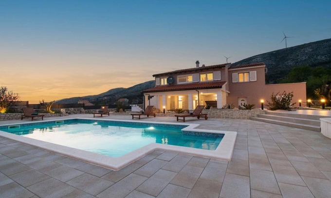 Danilo House | Holiday house Danilo Biranj for 1 - 10 persons with 4 bedrooms - Holiday house
