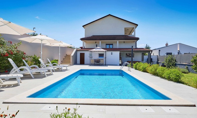 Burici House | Holiday House Emma Kanfanar with Pool