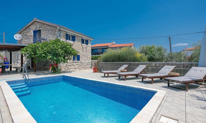 Brzac House | Holiday house GALOVIC with private pool
