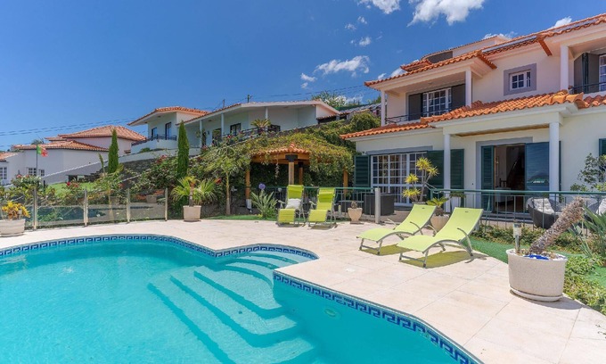 Gaula House | Holiday house Gaula for 2 - 6 persons with 3 bedrooms - Holiday house