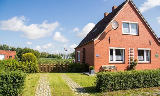 Krummhoern House | Holiday house Grimersum for 1 - 6 persons with 4 bedrooms - Holiday house