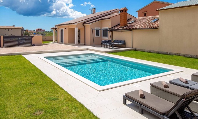 Bibici House | Holiday house Krancici for 6 - 8 persons with 3 bedrooms - Holiday home