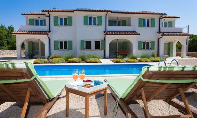 Kras House | Holiday house Kras for 1 - 12 persons with 6 bedrooms - Holiday home