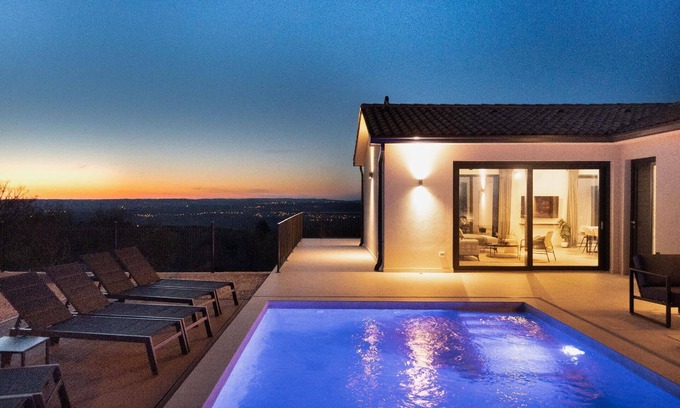 Bartici House | Holiday house Labin for 1 - 8 persons with 4 bedrooms - Holiday house