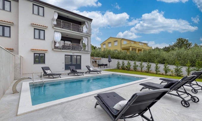 Fuskulin Villa | Holiday House Mladen with Private Pool