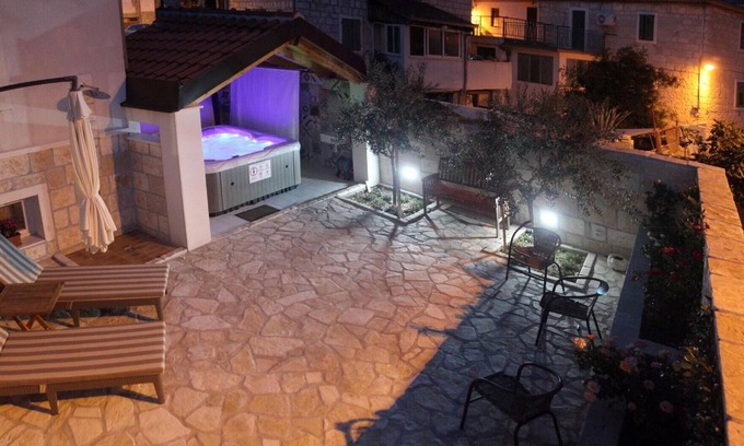 Mravince House | Holiday house Mravince for 1 - 6 persons with 4 bedrooms - Holiday house