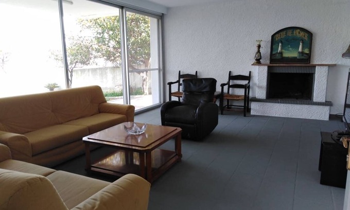 Psathopirgos House | Holiday House on the beach