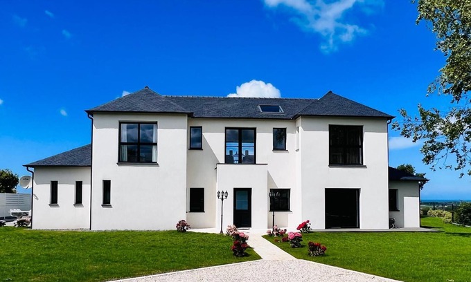 Plouider House | Holiday house Plouider for 1 - 6 persons with 3 bedrooms - Holiday home