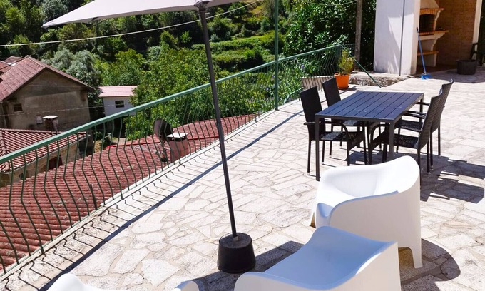 Carvalheira House | Holiday house for 6 people near Gerês