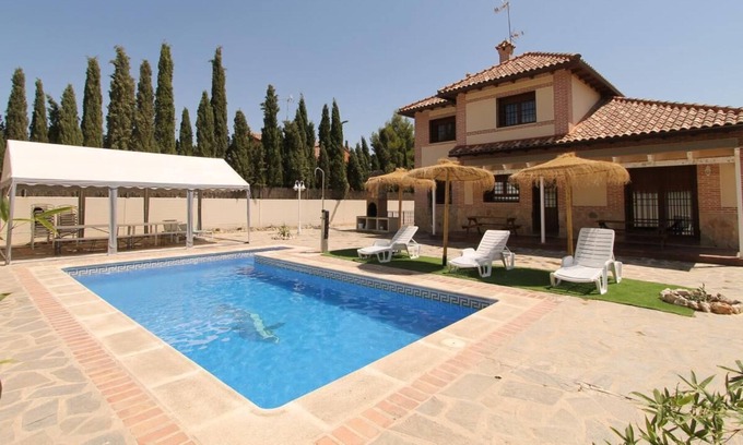 Sesena House | Holiday house Seseña Nuevo for 1 - 14 persons with 5 bedrooms - Holiday home