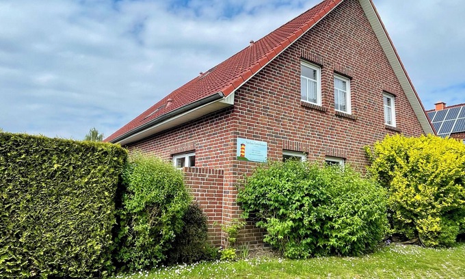 Hamswehrum House | Holiday house starfish, only 2km to the North Sea, very child-friendly