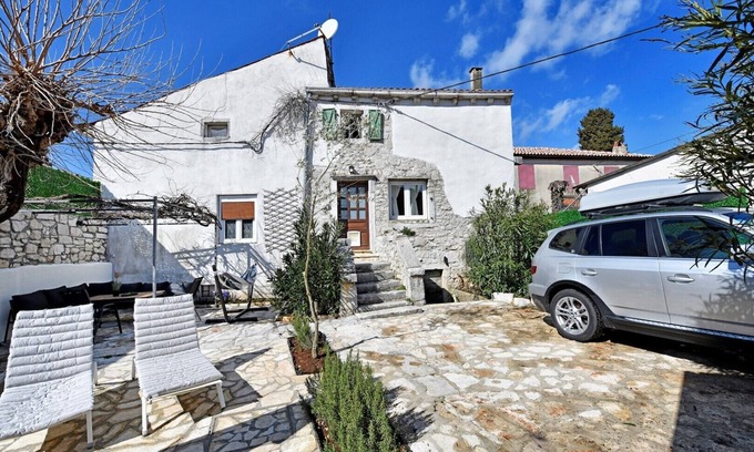 Dracevac House | Holiday house Vento with private backyard