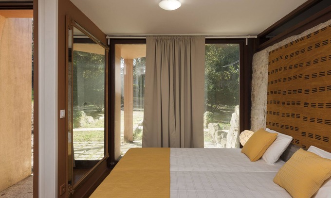 Pedroso Apartment | Holiday house with pool
