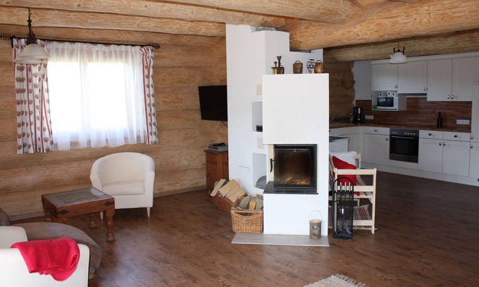 Krieglach Cabin | Holiday in Naturstammhaus
