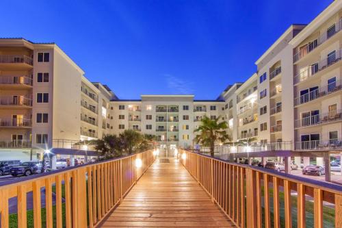 Galveston Hotel | Holiday Inn Club Vacations Galveston Beach Resort