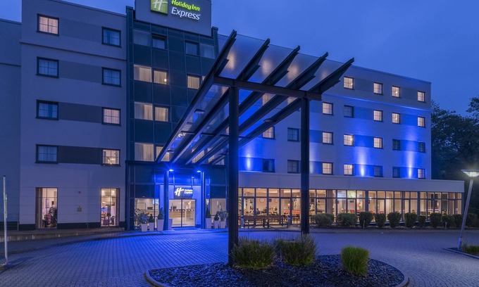 Moerfelden-Walldorf Hotel | Holiday Inn Express Frankfurt Airport by IHG