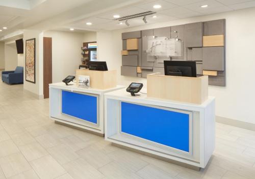 Boca Raton Hotel | Holiday Inn Express Boca Raton - West by IHG