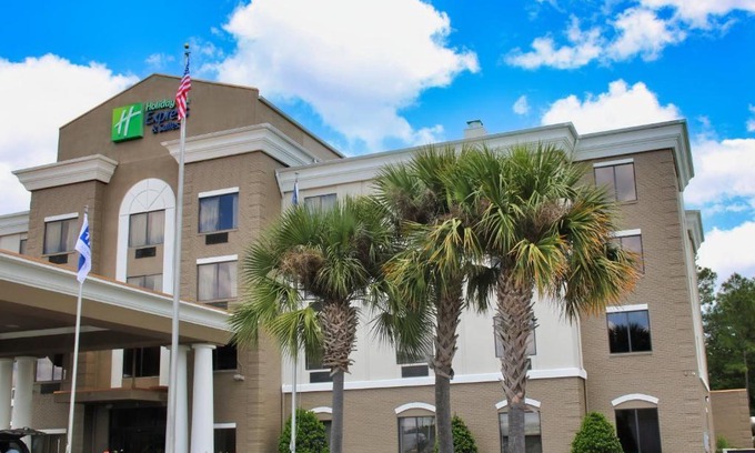 Douglas Hotel | Holiday Inn Express by IHG