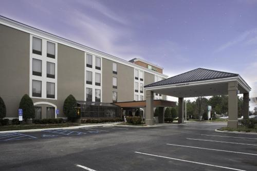 Bermuda Hotel | Holiday Inn Express - Chester by IHG
