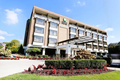Birmingham Hotel | Holiday Inn Express Detroit-Birmingham by IHG