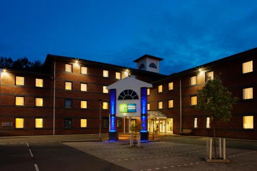 Wychbold Hotel | Holiday Inn Express Droitwich Spa by IHG