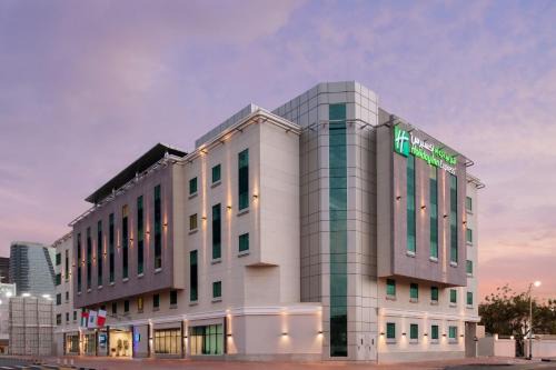Al Wasl Hotel | Holiday Inn Express Dubai Safa Park by IHG