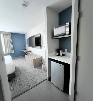 Federal Way Hotel | Holiday Inn Express Federal Way - Seattle South by IHG