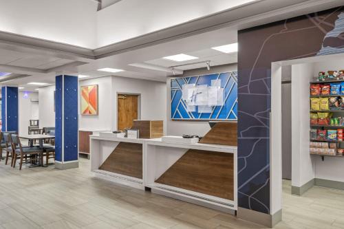 Hummelstown Hotel | Holiday Inn Express Hershey-Harrisburg Area by IHG