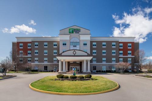 Terre Haute Hotel | Holiday Inn Express Hotel & Suites Terre Haute by IHG