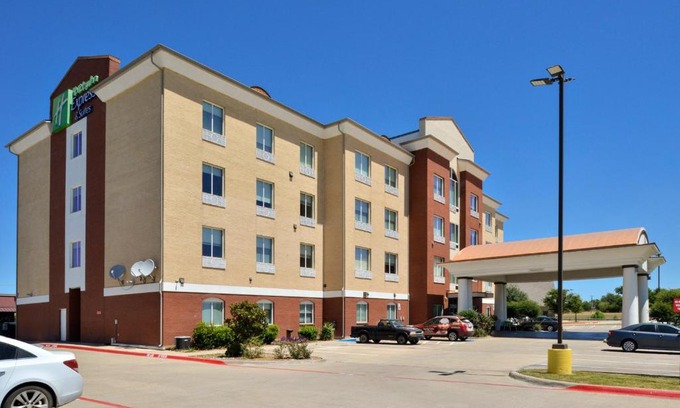 Royse City Hotel | Holiday Inn Express Hotel & Suites Royse City - RockwallRockwall - Royse City by IHG