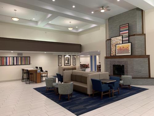 Gunnison Hotel | Holiday Inn Express Hotel & Suites Gunnison by IHG