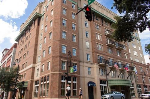Historic District - North Hotel | Holiday Inn Express Savannah - Historic District