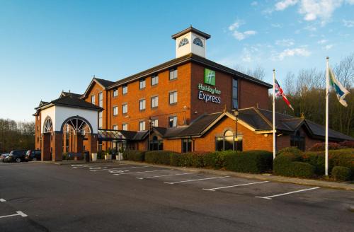 Acton Trussell Hotel | Holiday Inn Express Stafford by IHG