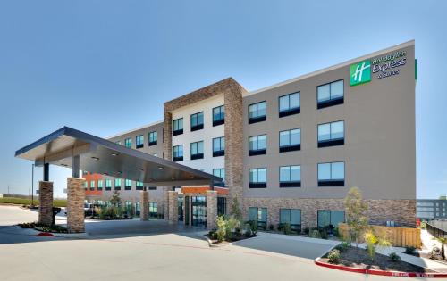 Roanoke Hotel | Holiday Inn Express & Suites Fort Worth North - Northlake by IHG