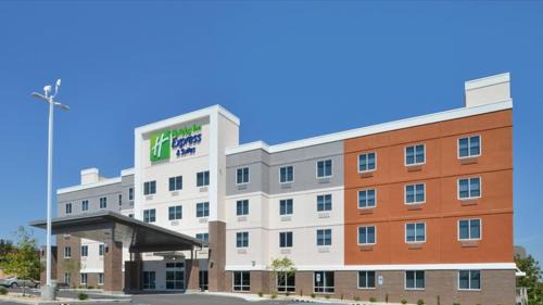 Lexington Hotel | Holiday Inn Express & Suites Lexington Midtown - I-75 by IHG